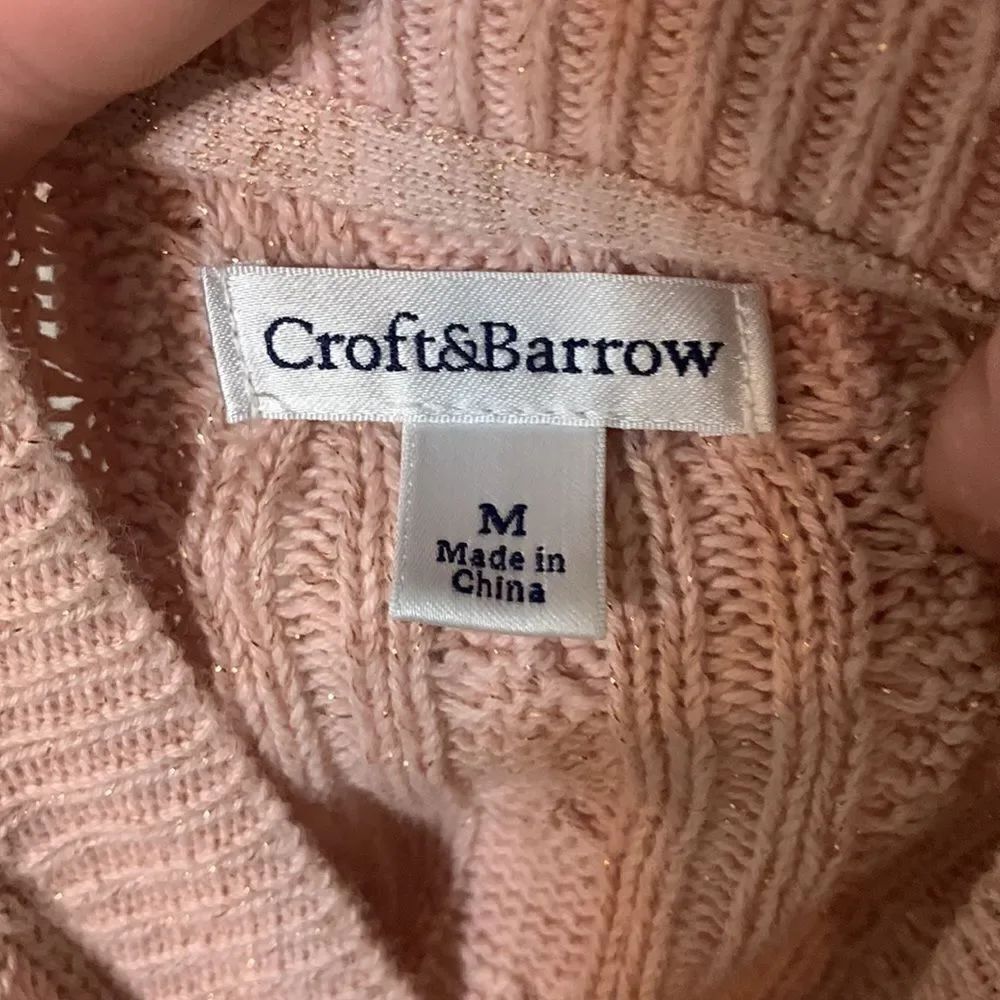 3for$20 medium sweater  - Picture 4 of 4